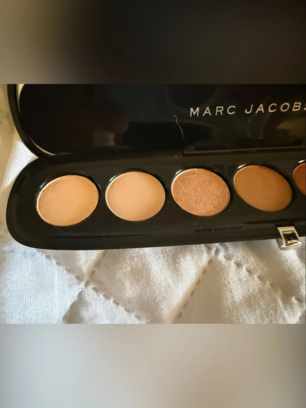 Marc Jacobs Eyeshadow Palette in Neutral Browns, Rose and Pink